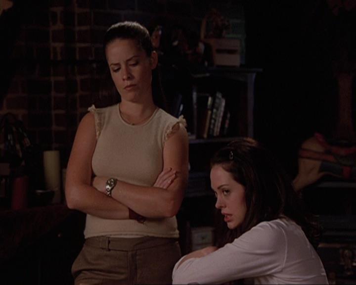 Charmed-Online-dot-409MuseToMyEars1412.jpg