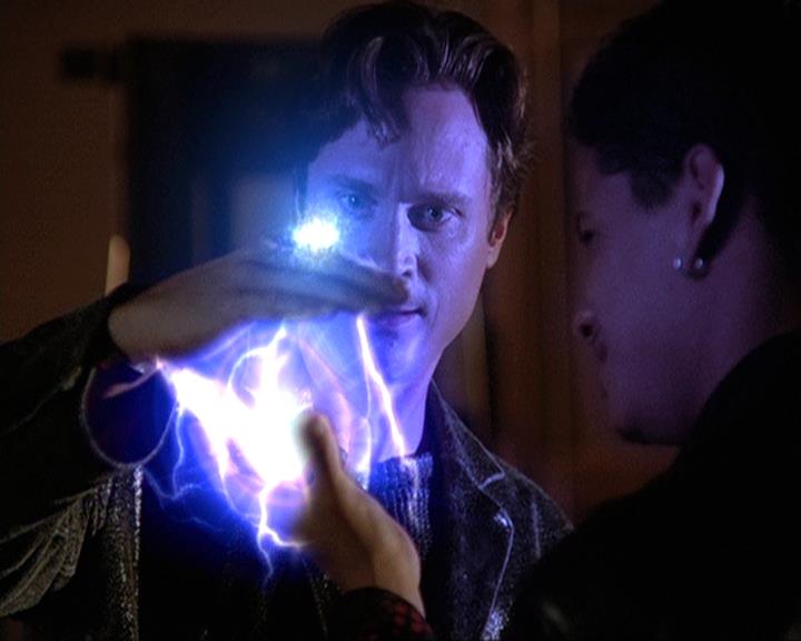 Charmed-Online-dot-409MuseToMyEars1451.jpg