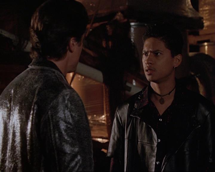 Charmed-Online-dot-409MuseToMyEars1466.jpg