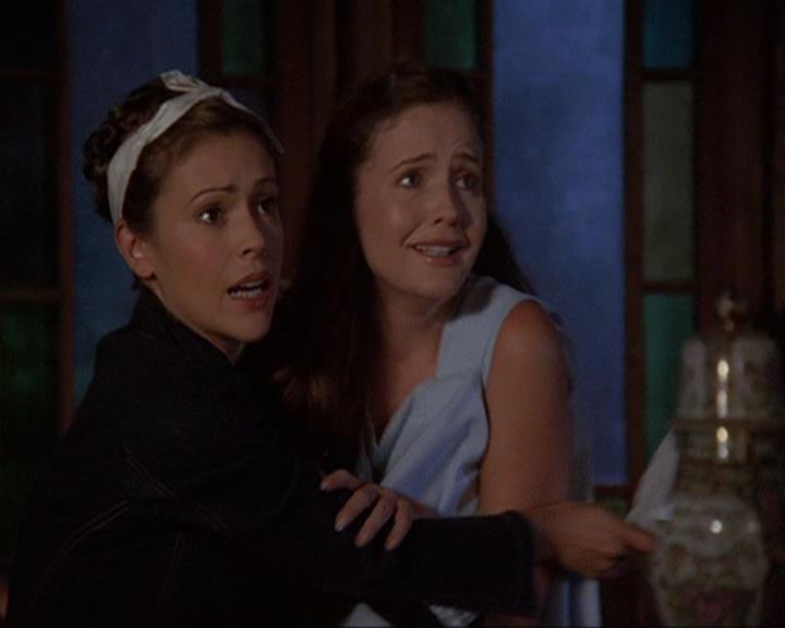 Charmed-Online-dot-409MuseToMyEars1512.jpg