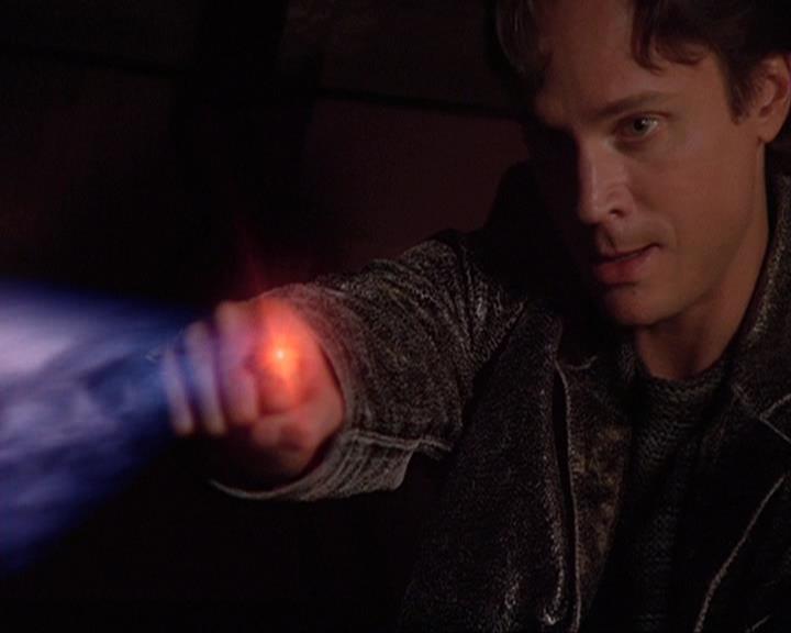 Charmed-Online-dot-409MuseToMyEars1516.jpg