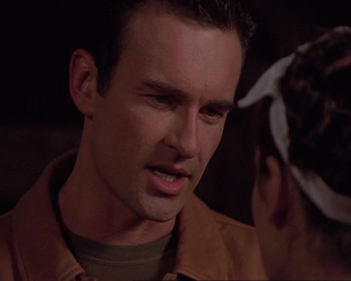 Charmed-Online-dot-409MuseToMyEars1653.jpg