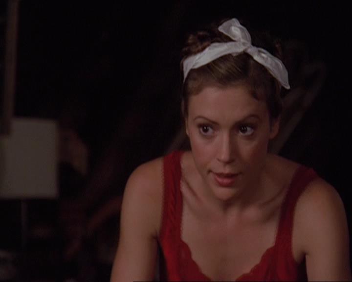 Charmed-Online-dot-409MuseToMyEars1707.jpg