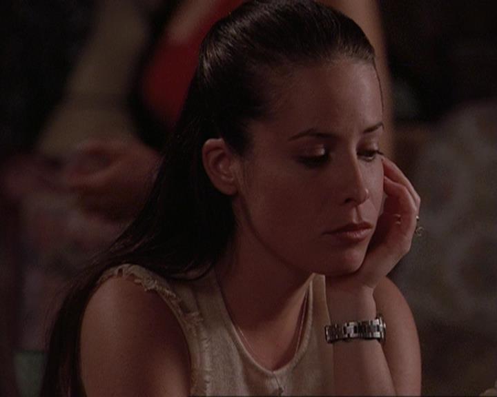 Charmed-Online-dot-409MuseToMyEars1708.jpg
