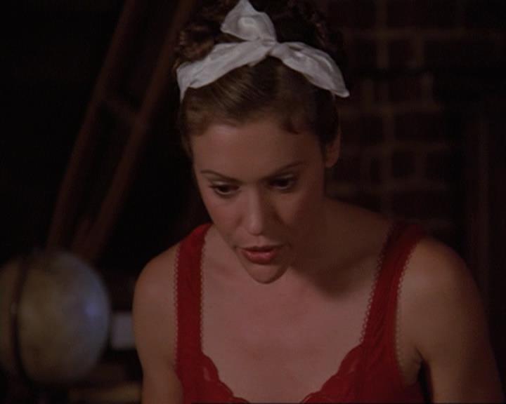 Charmed-Online-dot-409MuseToMyEars1712.jpg