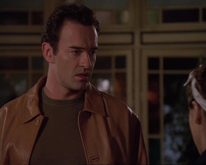 Charmed-Online-dot-409MuseToMyEars1847.jpg
