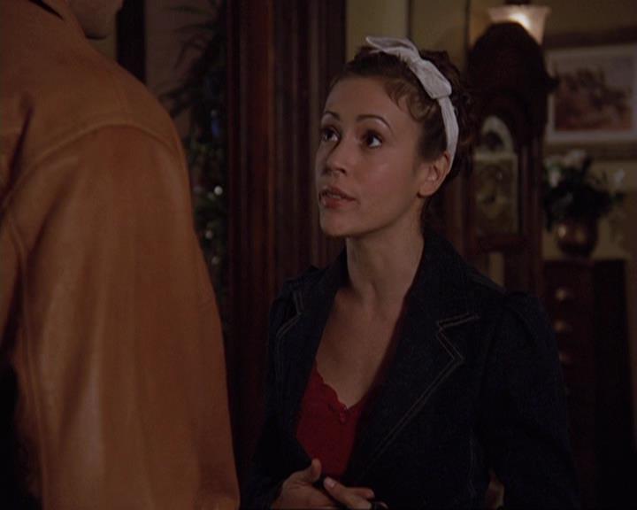 Charmed-Online-dot-409MuseToMyEars1850.jpg