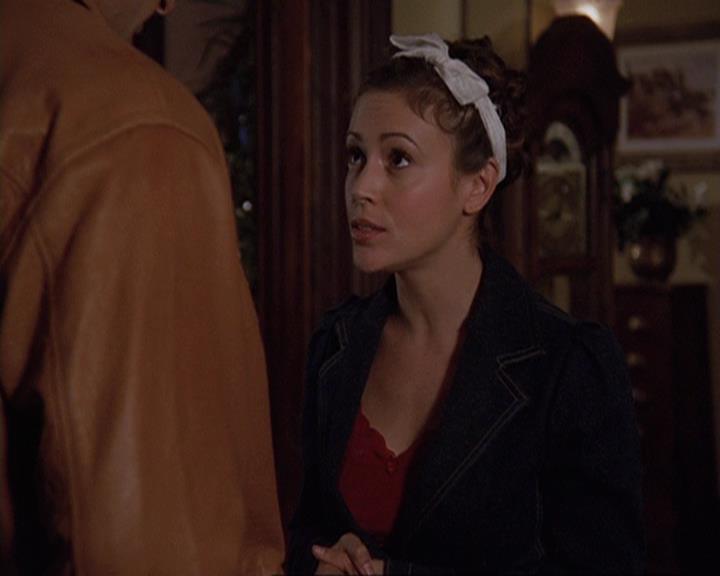 Charmed-Online-dot-409MuseToMyEars1854.jpg