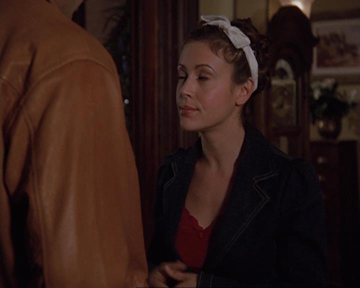 Charmed-Online-dot-409MuseToMyEars1857.jpg