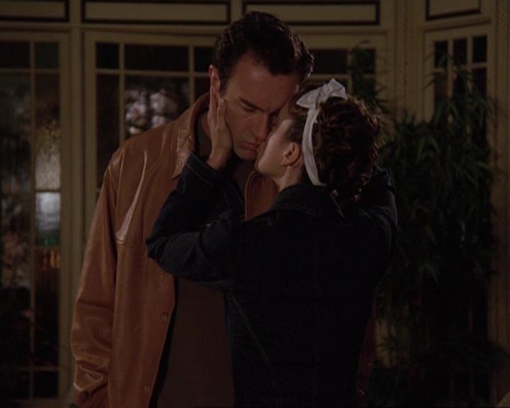 Charmed-Online-dot-409MuseToMyEars1859.jpg