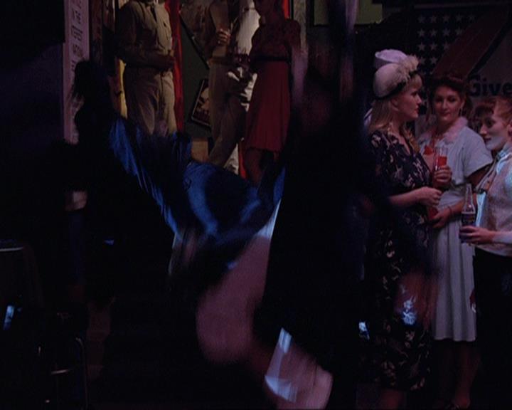 Charmed-Online-dot-409MuseToMyEars2080.jpg