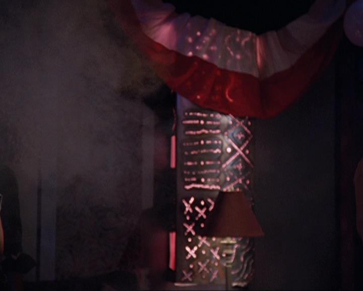 Charmed-Online-dot-409MuseToMyEars2098.jpg