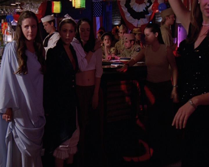Charmed-Online-dot-409MuseToMyEars2099.jpg