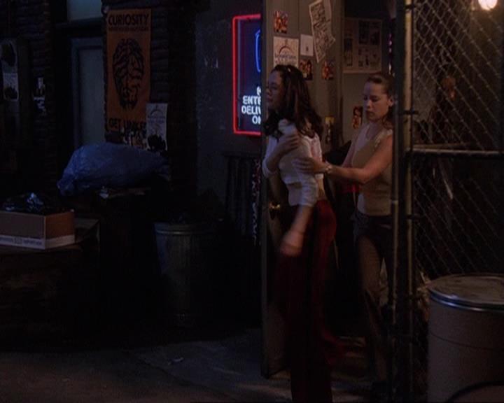 Charmed-Online-dot-409MuseToMyEars2109.jpg