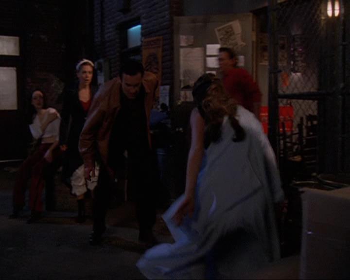 Charmed-Online-dot-409MuseToMyEars2129.jpg