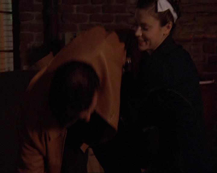 Charmed-Online-dot-409MuseToMyEars2177.jpg