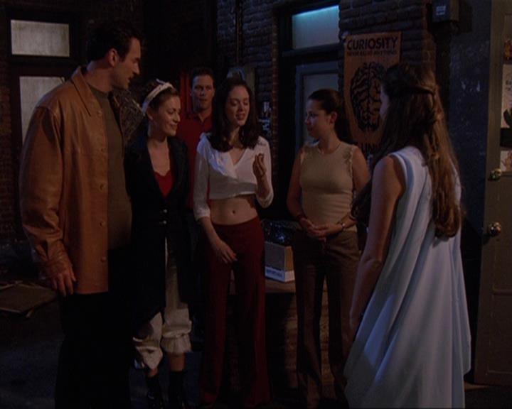Charmed-Online-dot-409MuseToMyEars2200.jpg