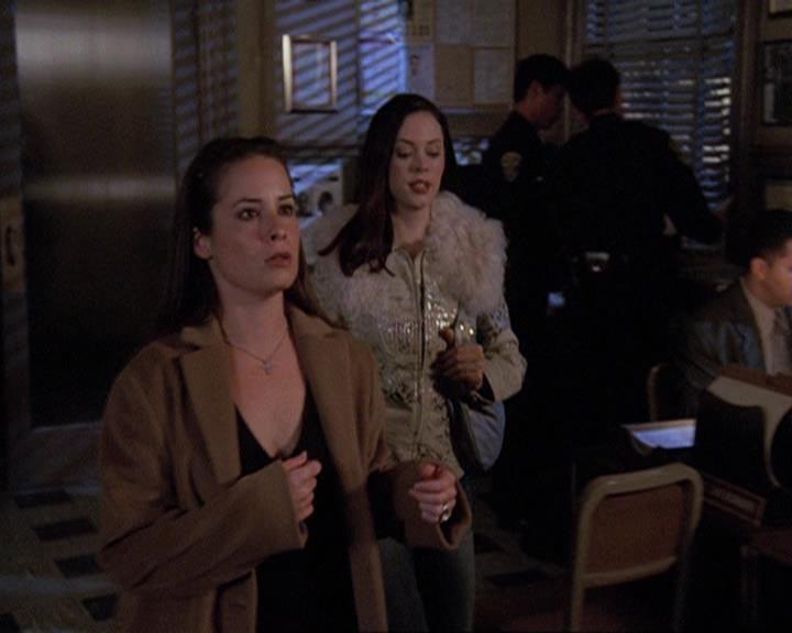 Charmed-Online-dot-410APaigeFromThePast0064.jpg