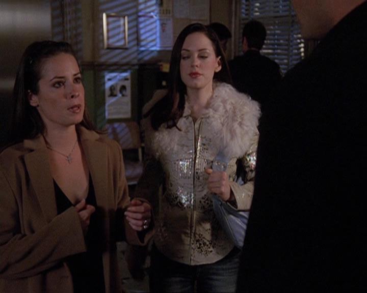 Charmed-Online-dot-410APaigeFromThePast0065.jpg