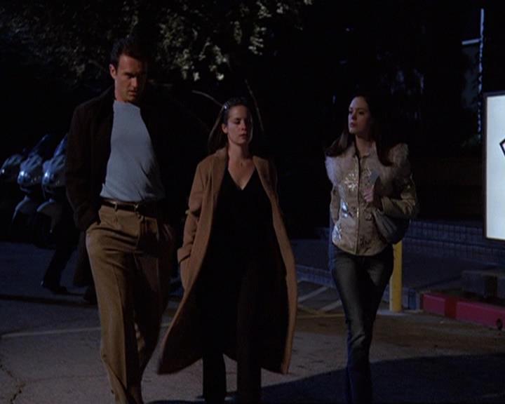 Charmed-Online-dot-410APaigeFromThePast0083.jpg