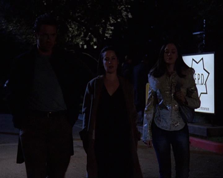 Charmed-Online-dot-410APaigeFromThePast0085.jpg