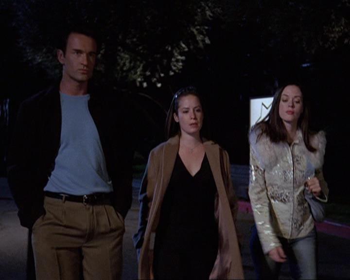 Charmed-Online-dot-410APaigeFromThePast0087.jpg