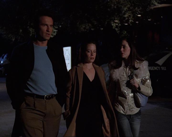 Charmed-Online-dot-410APaigeFromThePast0092.jpg
