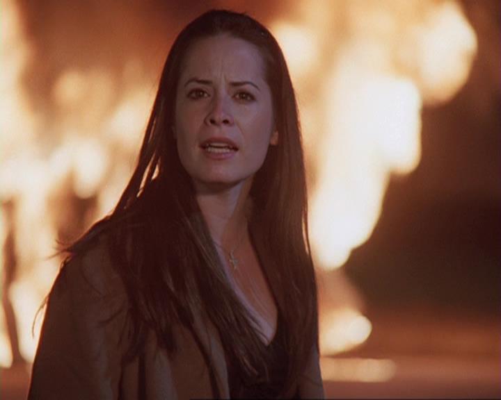 Charmed-Online-dot-410APaigeFromThePast0140.jpg