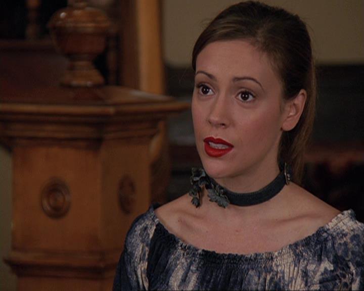 Charmed-Online-dot-410APaigeFromThePast0214.jpg