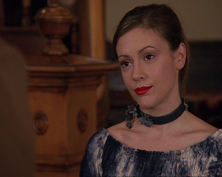 Charmed-Online-dot-410APaigeFromThePast0224.jpg