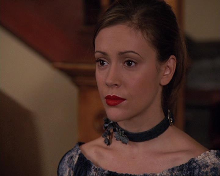 Charmed-Online-dot-410APaigeFromThePast0248.jpg