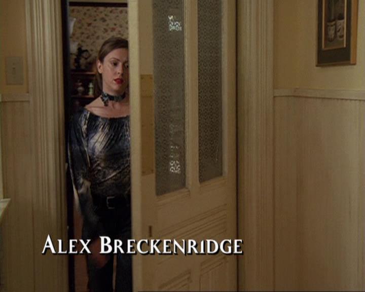 Charmed-Online-dot-410APaigeFromThePast0251.jpg