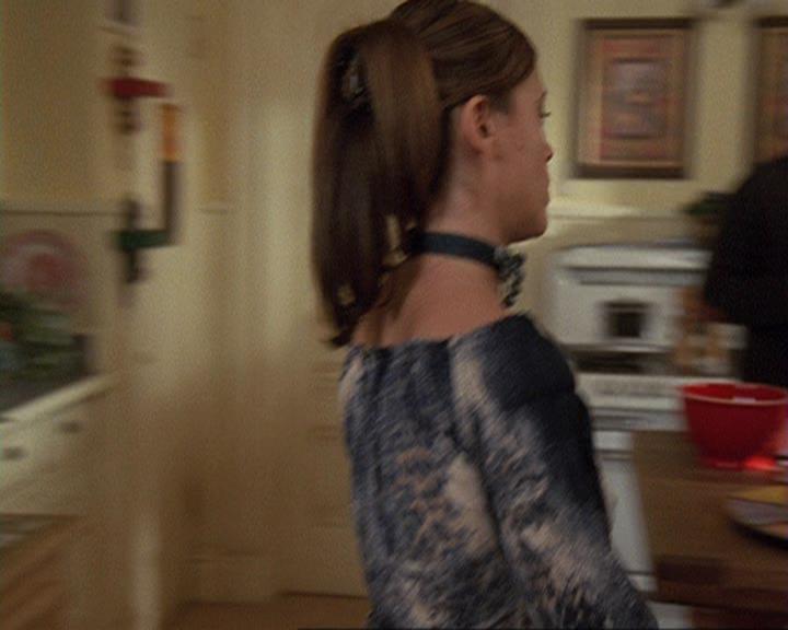 Charmed-Online-dot-410APaigeFromThePast0253.jpg