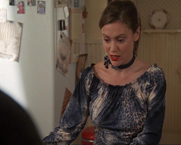 Charmed-Online-dot-410APaigeFromThePast0264.jpg