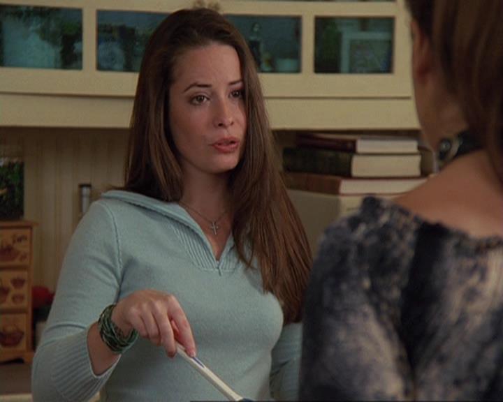 Charmed-Online-dot-410APaigeFromThePast0273.jpg