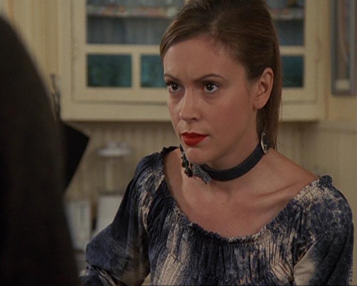 Charmed-Online-dot-410APaigeFromThePast0289.jpg