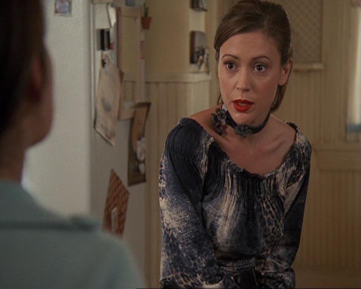 Charmed-Online-dot-410APaigeFromThePast0308.jpg