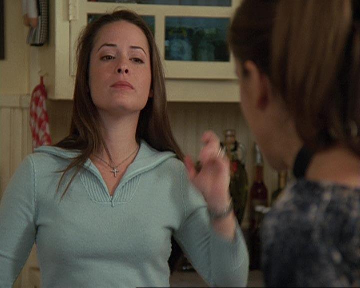 Charmed-Online-dot-410APaigeFromThePast0316.jpg