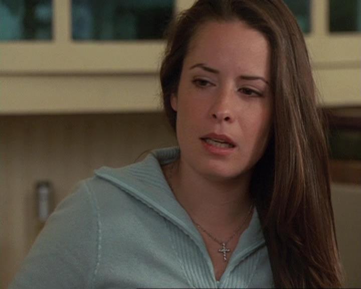 Charmed-Online-dot-410APaigeFromThePast0344.jpg