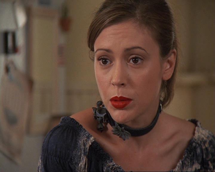 Charmed-Online-dot-410APaigeFromThePast0359.jpg