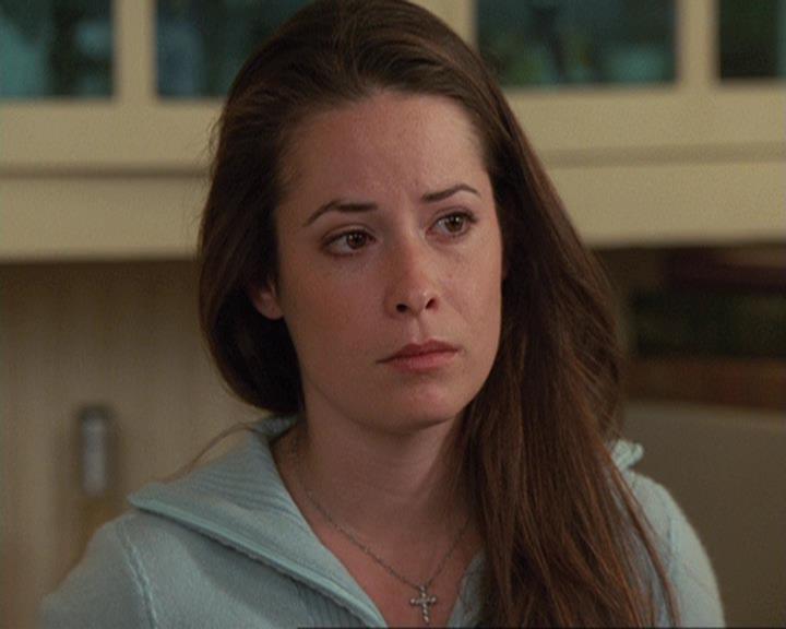 Charmed-Online-dot-410APaigeFromThePast0360.jpg