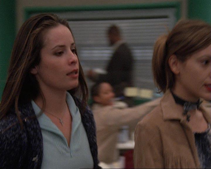 Charmed-Online-dot-410APaigeFromThePast0384.jpg