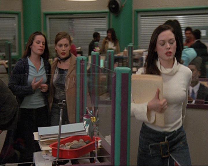 Charmed-Online-dot-410APaigeFromThePast0393.jpg