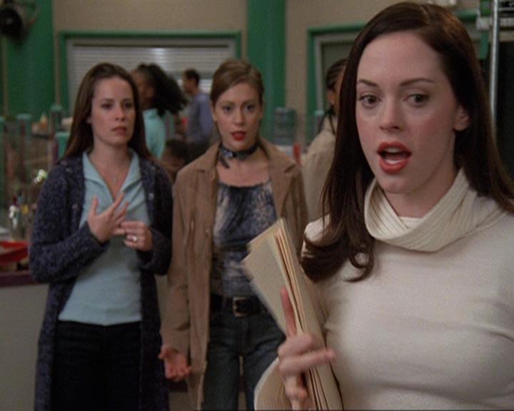Charmed-Online-dot-410APaigeFromThePast0397.jpg