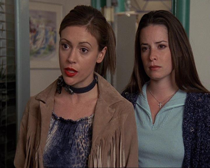Charmed-Online-dot-410APaigeFromThePast0411.jpg