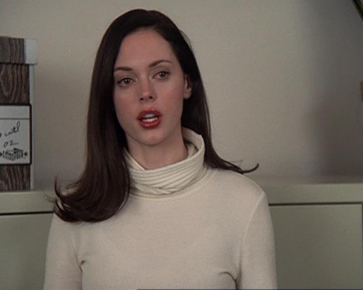Charmed-Online-dot-410APaigeFromThePast0420.jpg