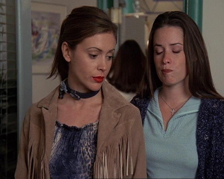 Charmed-Online-dot-410APaigeFromThePast0427.jpg