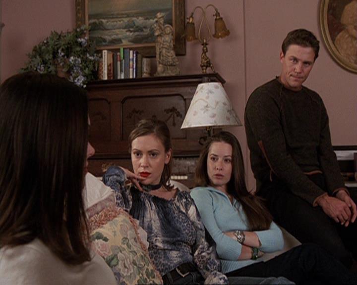 Charmed-Online-dot-410APaigeFromThePast0521.jpg