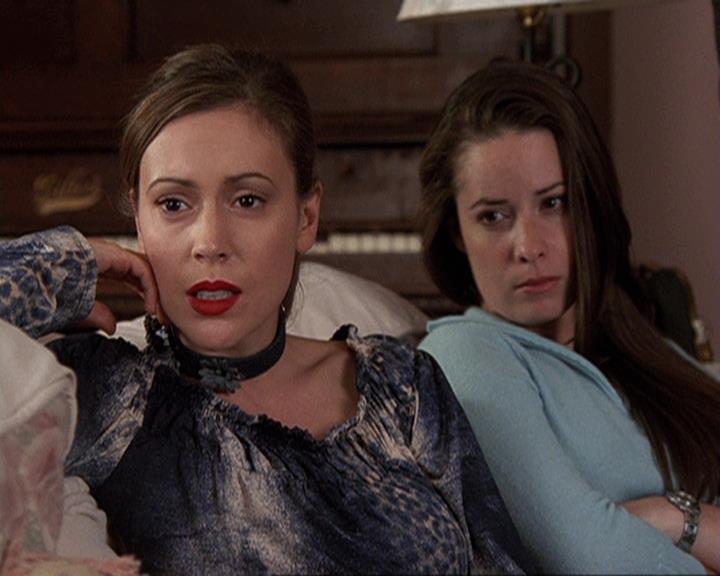 Charmed-Online-dot-410APaigeFromThePast0548.jpg
