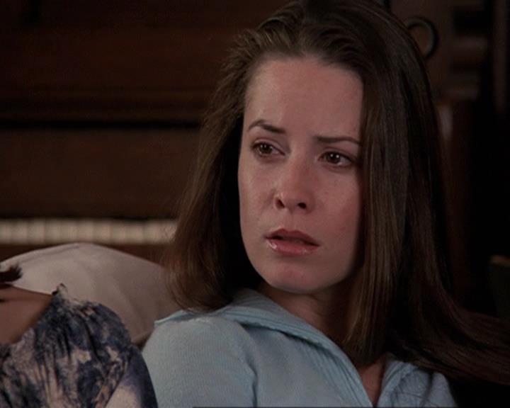 Charmed-Online-dot-410APaigeFromThePast0582.jpg
